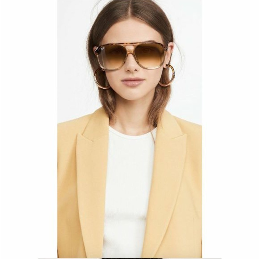 Ray-Ban Bill Polished Havana On Transparent Brown
Light Brown Gradient 80s Inspo - Picture 2 of 11